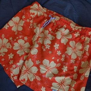 XL MENS SWIM TRUNKS! Perfect for summer!